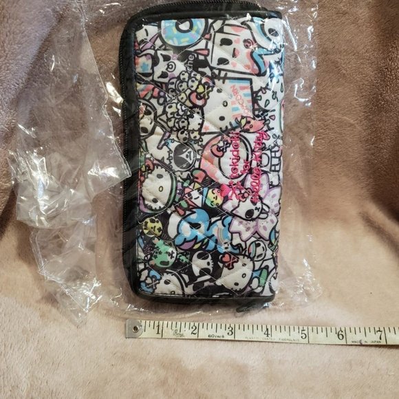 SOLD ON MER - Picture 7 of 8